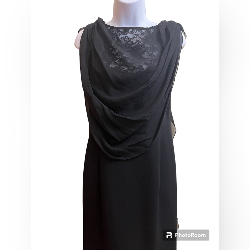 Elegant, demure Badgley Mischa cocktail dress Size 6